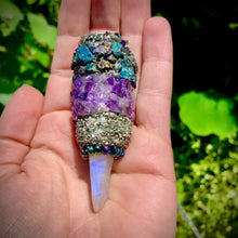 Snuff Necklace With Spoon